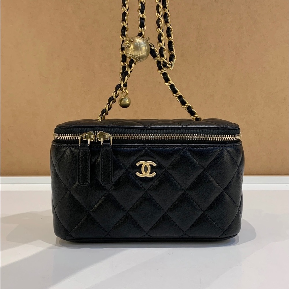 Chanel authentic Black Vanity Case Handbag/Waist w/Pearl Gold Crush adjustable